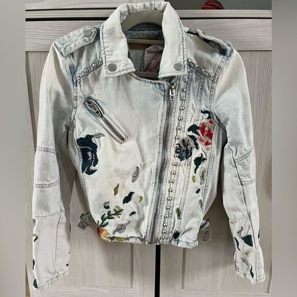 Blank NYC Jackets & Blazers - Blank NYC Floral Embroidered Moto Denim Jacket - Size Small EUC